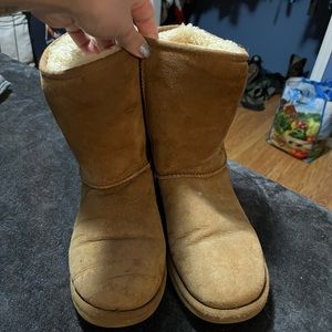 Ladies Uggs